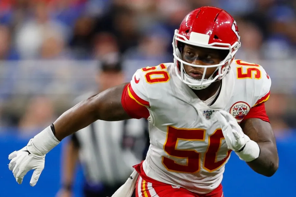 دارون لی، انتخاب دور اول جت، به قتل درجه یک در تنسی متهم شد.